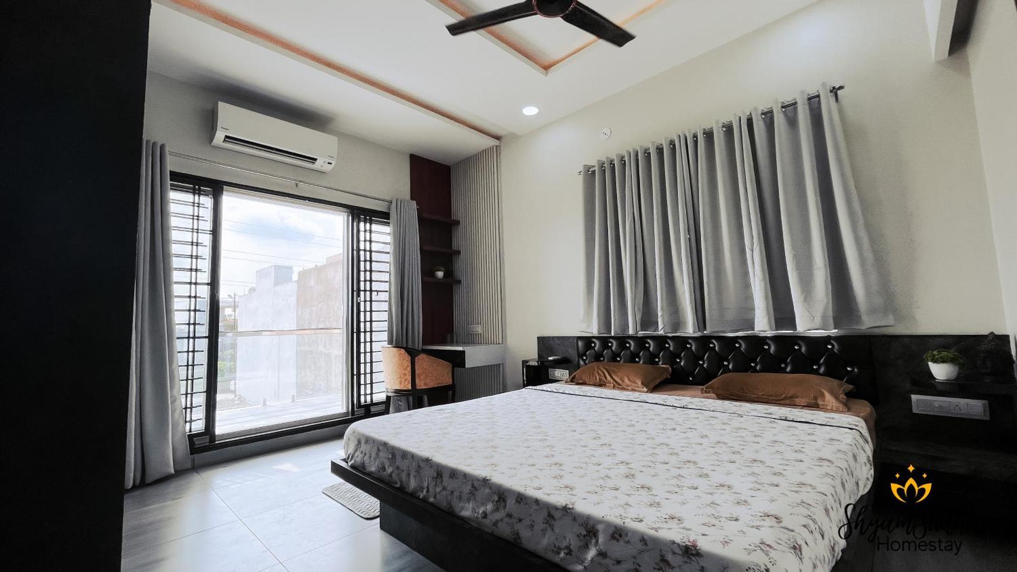 Shyam Sudha Home Stay Ujjain Zewnętrze zdjęcie
